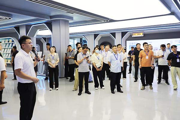 ҵһ廯԰ٳǧ԰С