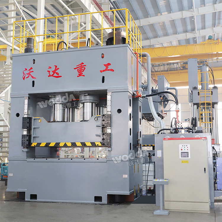 2000吨框架式液压机 2000吨框架式液压机