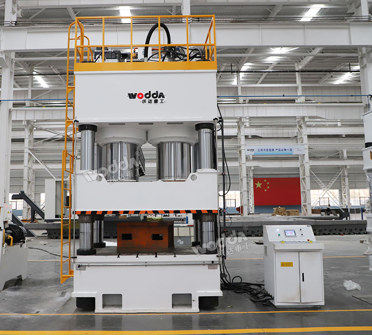 2000吨四柱液压机 2000吨四柱液压机