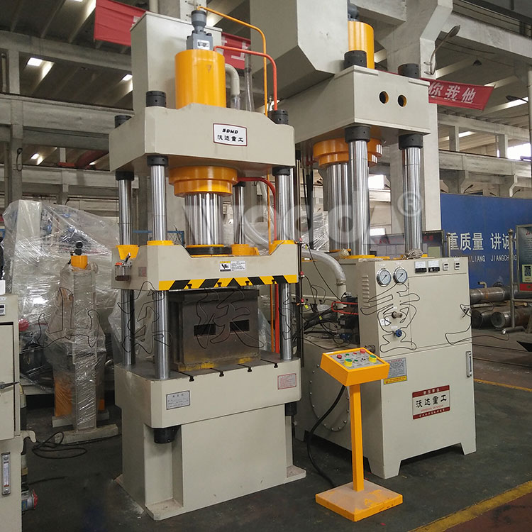 四柱液压机 四柱液压机