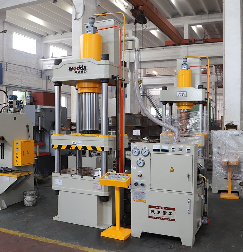 200吨热压成型液压机 200吨热压成型液压机