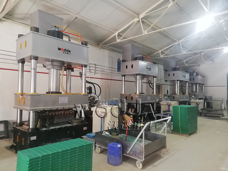 复合漏粪板液压机 复合漏粪板液压机