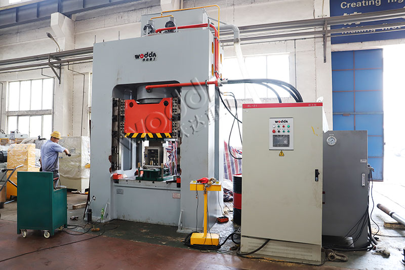 500吨框架式液压机 500吨框架式液压机