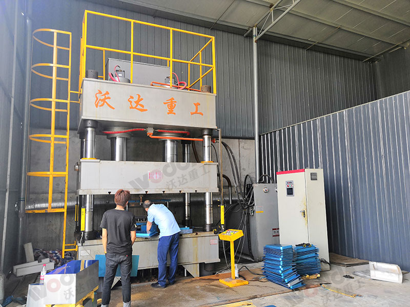 500吨双缸四柱拉伸液压机 500吨双缸四柱拉伸液压机